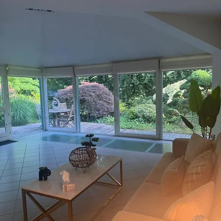 Le Jardin Secret Pool And Lasne